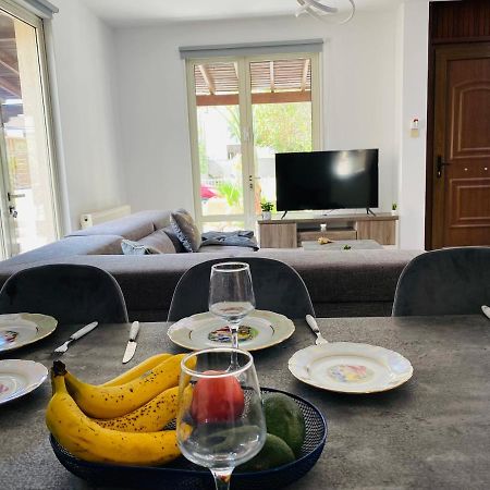Gaia - 4 Bedroom House In 라르나카 외부 사진